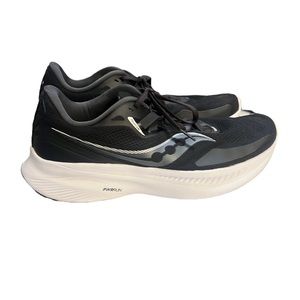 Saucony Men’s Guide 15 Sneakers Size 9.5